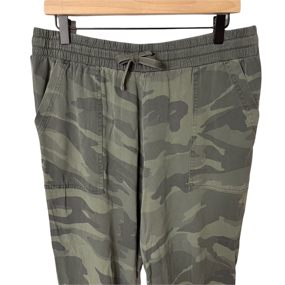 Splendid Camo Jogger Pants Size Large Relaxed Fit High Waist Green - Picture 3 of 9